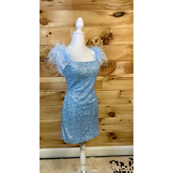 Dresses & Skirts - Alyce Paris light blue sequined dress with feather trim Women’s 8‎ NWT Prom!
